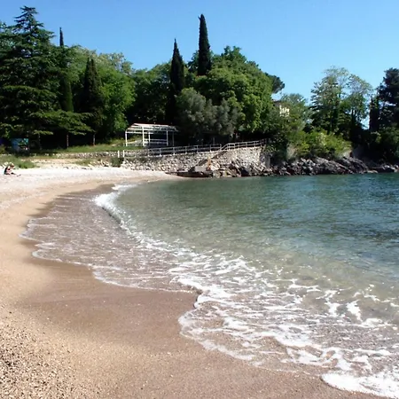 With A Parking Space Lovran, Opatija - 7743 Ловран